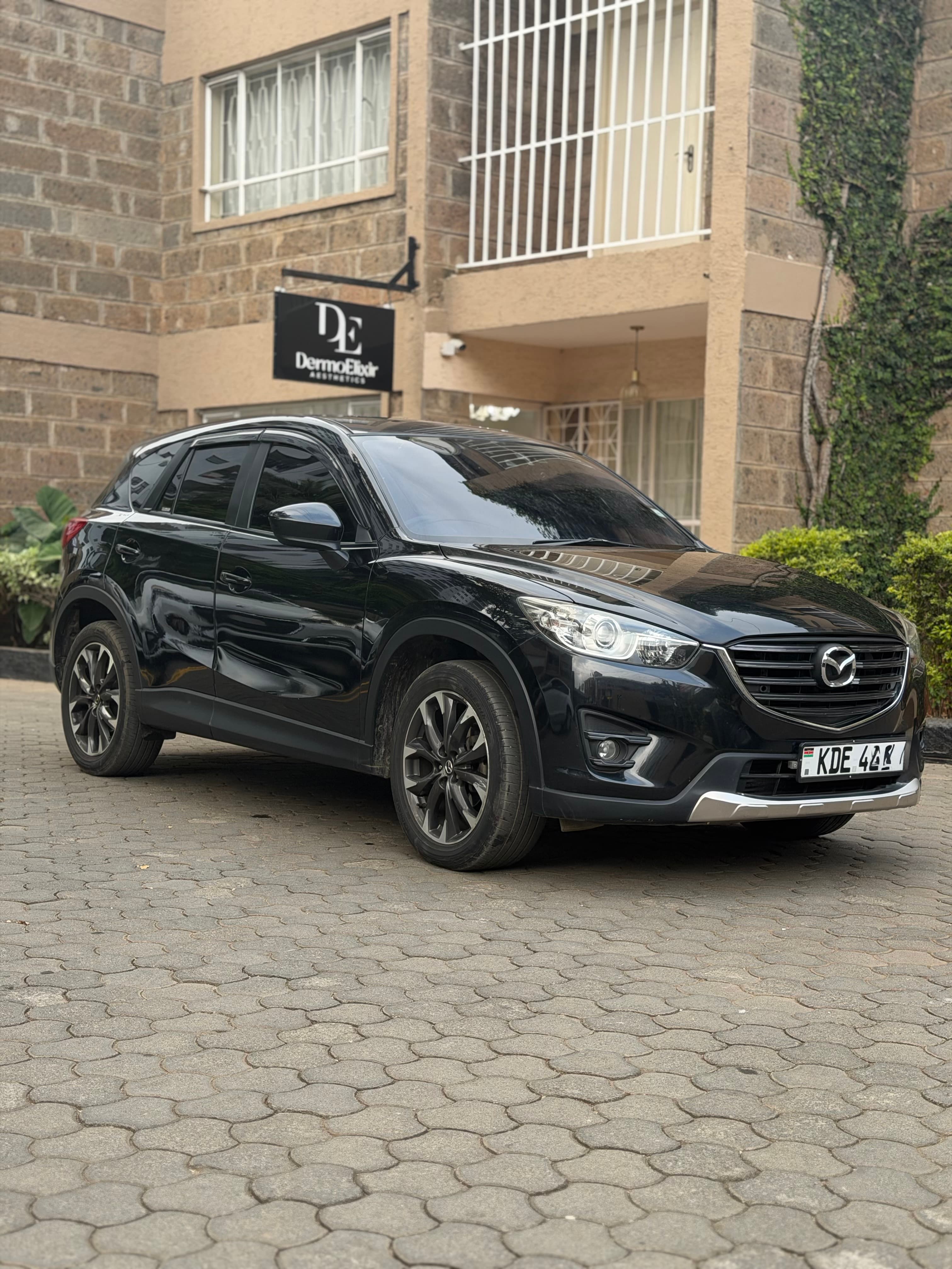 Mazda CX-5 · photo